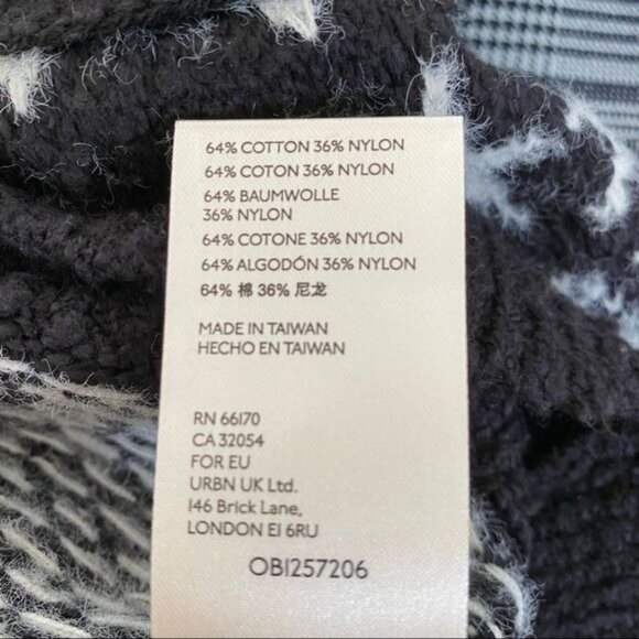 Free People Love Notes Black and White Star Printed Sweater Size Small N… - Picture 10 of 10